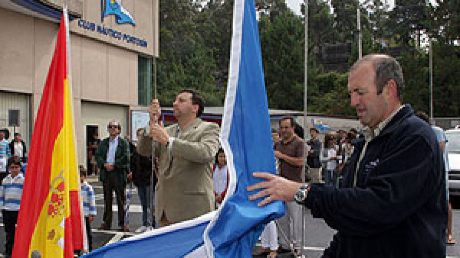 El puerto deportivo de Portosín cumple 18 años de bandera azul
