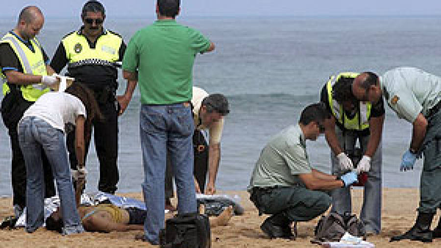 Hallan en Cádiz los cadáveres de 4 marroquíes que iban en patera