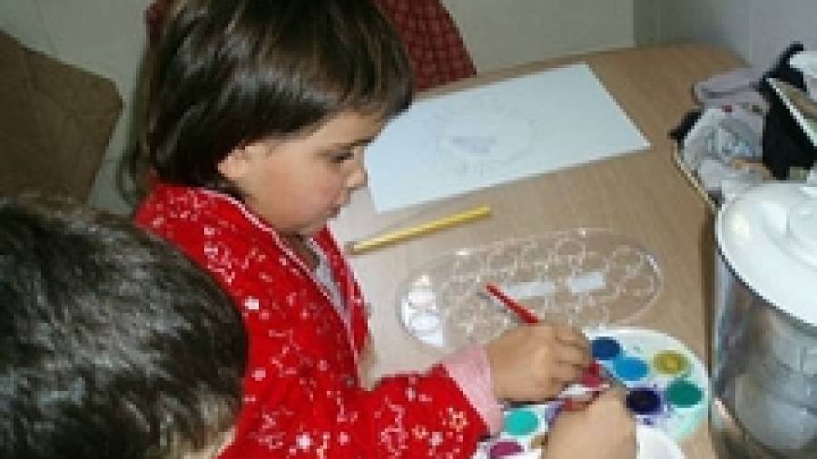 Veinte familias gallegas educan a sus hijos en casa, sin ir al colegio