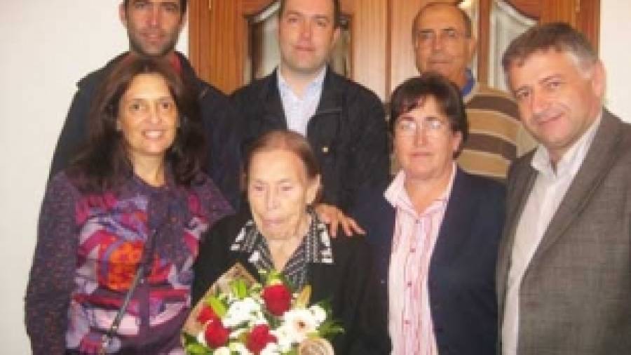 Amalia Fontao, a costureira de Siador, cumpre 101 anos