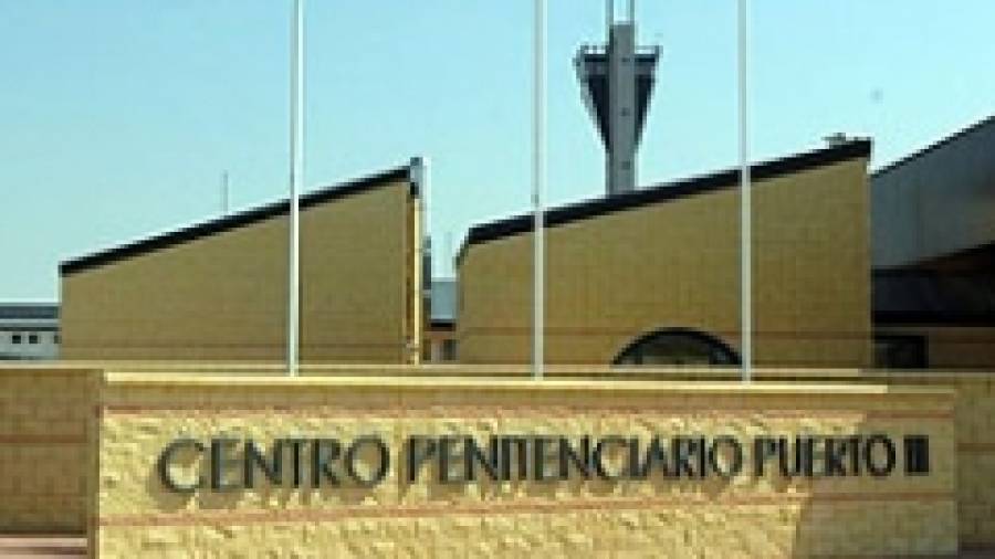 Matan a golpes a un recluso gallego en el penal Puerto III