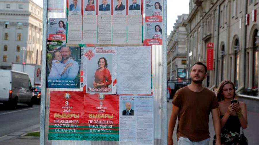 HOY. Publicidad electoral en una calle bielorrusa. Foto: EFE