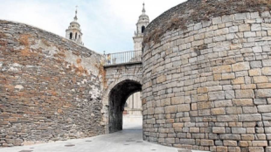 La Muralla de Lugo, el gozo de vivir la historia