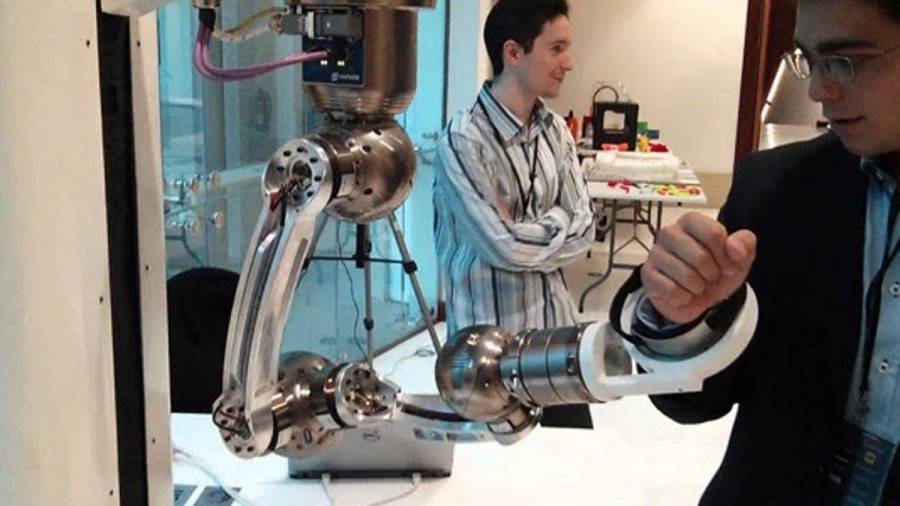 Robots made in Galicia para rehabilitar a los pacientes con ictus