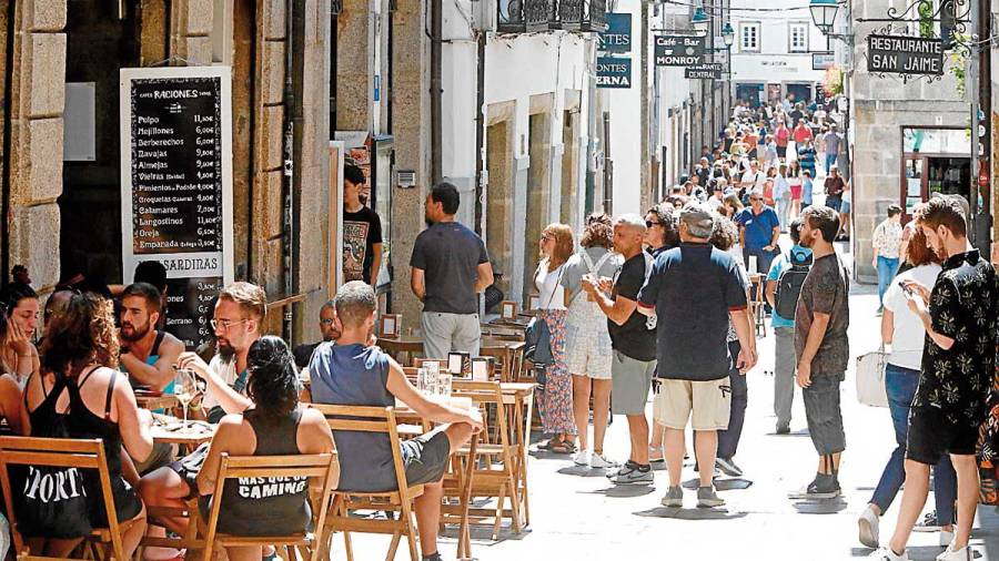 Santiago bate récords y se afianza como el destino urbano más visitado de Galicia