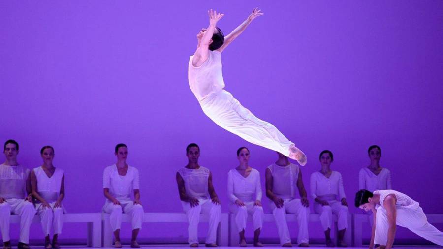 CULTURA. Espectatular salto del bailarín Julio Bocca. Foto: Europa Press
