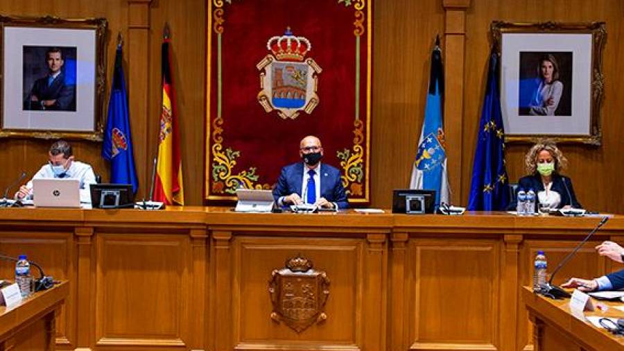 Manuel Baltar, presidente de la Diputación de Ourense, ayer en el pleno. Foto: ECG