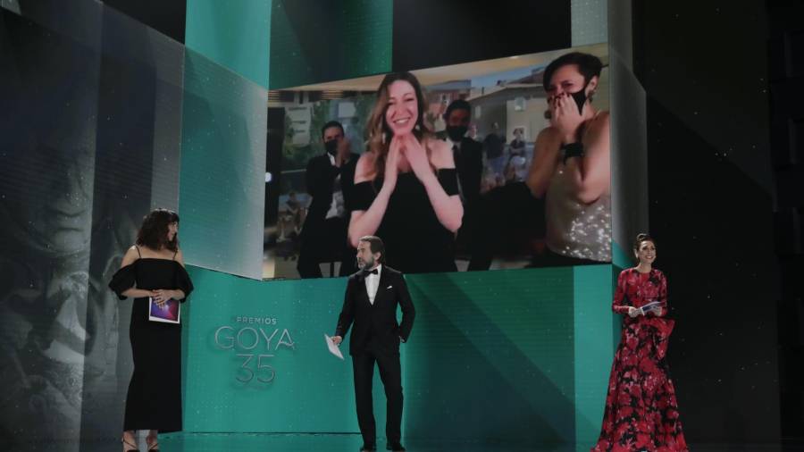 Pilar Palomero, Mejor dirección novel por `Las niñas´ en los Premios Goya 2021 celebrados en Madrid, a 6 de marzo de 2021. FOTO: Miguel Córdoba / Academia de Cine