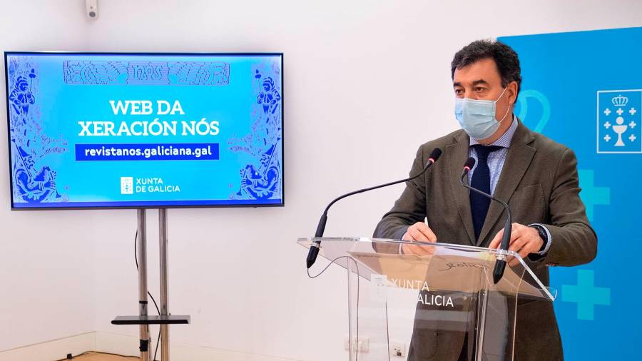 Presentación. O conselleiro de Cultura, Román Rodríguez, no acto no que deu a coñecer a nova web. Foto: Xoán Crespo