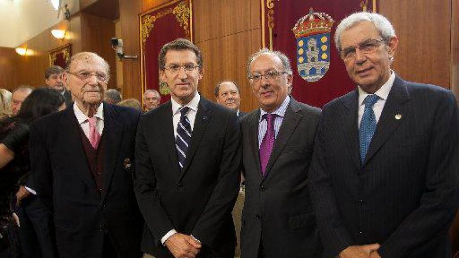 en 2012. El de Os Peares flanqueado por los expresidentes Albor, Laxe y Touriño. Foto: X.C.