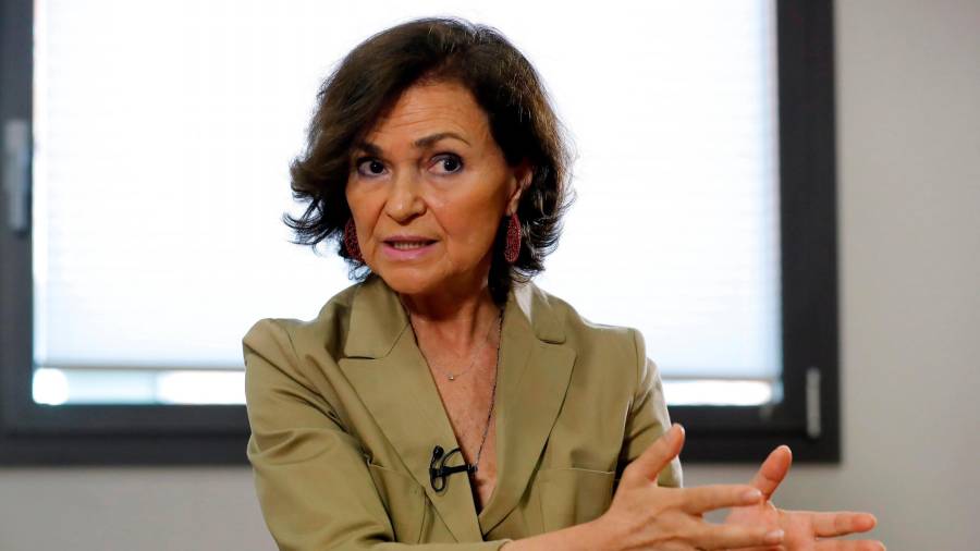 La vicepresidenta primera del Gobierno, Carmen Calvo, en una entrevista con EFE . FOTO: EFE/Chema Moya