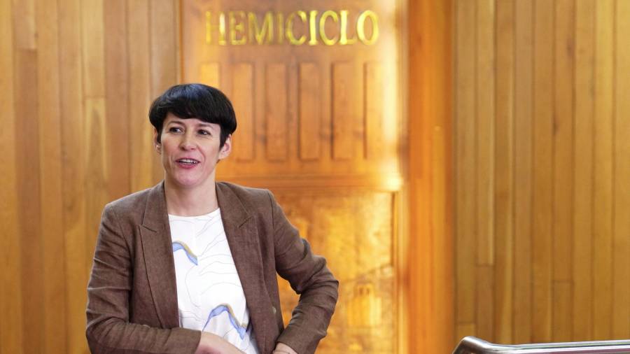 La portavoz del BNG, Ana Pontón, en el Parlamento tras el discurso de investidura de Rueda Foto: Alvaro Balleteros