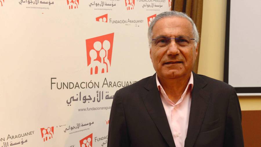 mohamed safa, oftalmólogo y escritor activista sobre la causa árabe, y participante