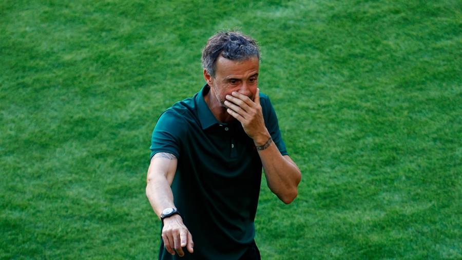 Luis Enrique, entrenador de la selección española, durante el partido ante Eslovaquia en Sevilla / AFP7 23/06/2021