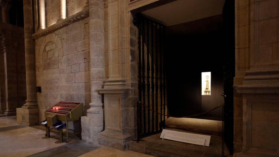 ahora. La capilla acoge la lápida de Teodomiro. Foto: A.H. 