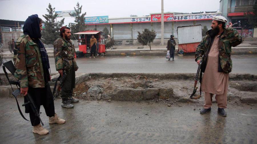 Un coche bomba deja 7 muertos y más de 40 heridos en Afganistán