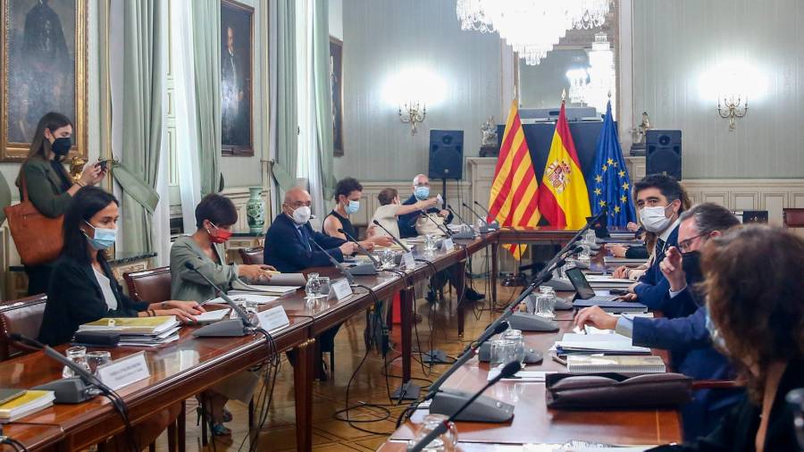Participantes en la reunión de la Comisión Bilateral Generalitat-Estado. Foto: Ricardo Rubio/E.P.
