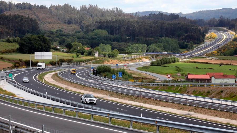 Tramo de la autovía A-54 entre Santiago y Arzúa, inaugurado en mayo de 2019 Foto: Pepe Ferrín
