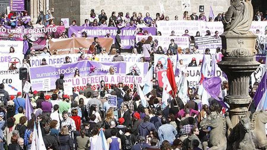 Marcha en Santiago por el feminismo como ingrediente esencial de la sociedad