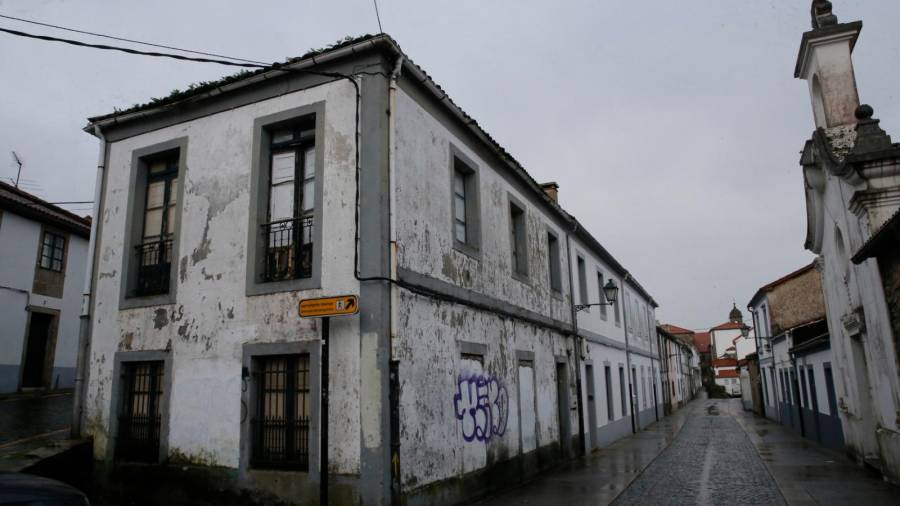 El barrio de Belvís es uno de los más afectados por las okupaciones y ya tiene tres inmuebles con ‘inquilinos’ no deseados