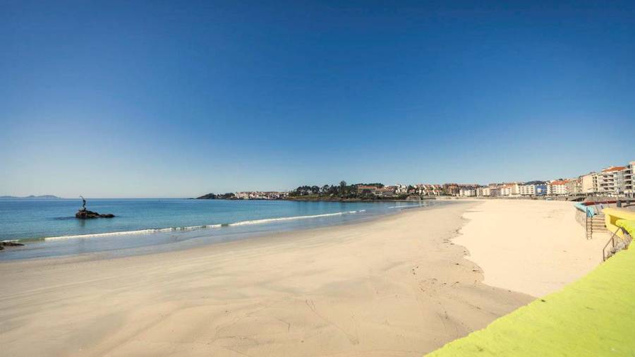 Playa de Silgar en Sanxenxo (Pontevedra) - BEATRIZ CISCAR - EUROPA PRESS