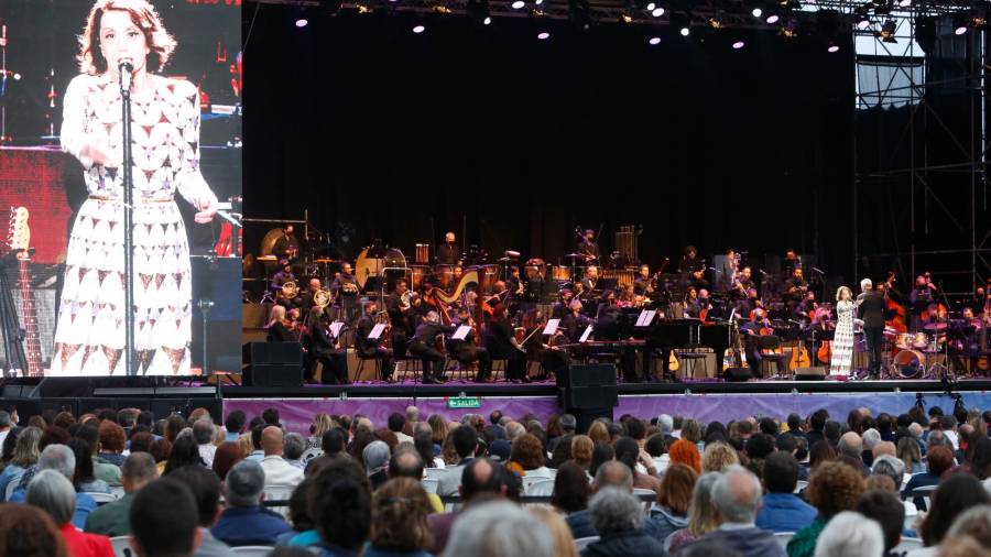 Luz Casal y la Filharmonía bordan un concierto mágico