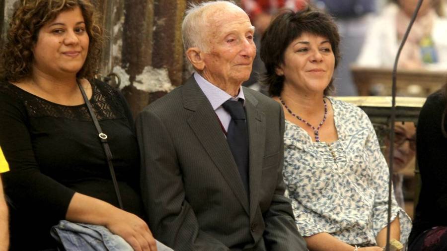 Finou o fotógrafo Luís Ballesteros a menos dun mes de cumprir 102 anos