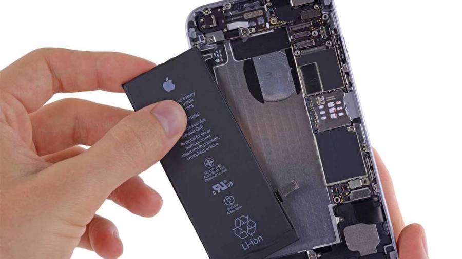 Apple reduce o prezo do cambio de baterías dos vellos iPhone