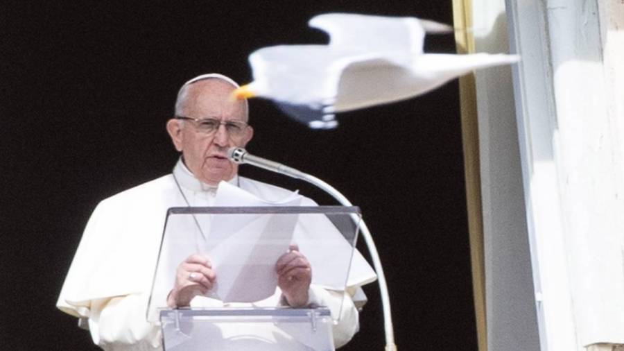 El Vaticano subraya a la delegación enviada por Guaidó la necesidad de una solución pacífica