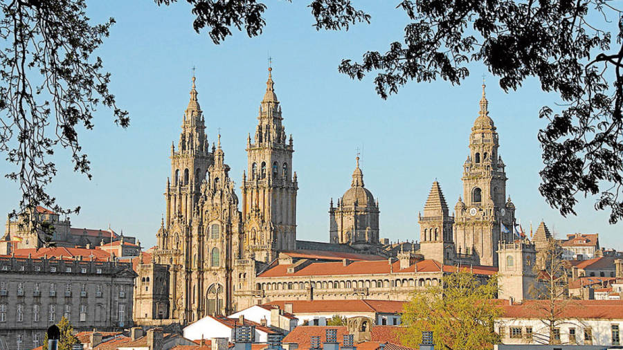 Catedral de Santiago, ejemplo sobresaliente del románico español