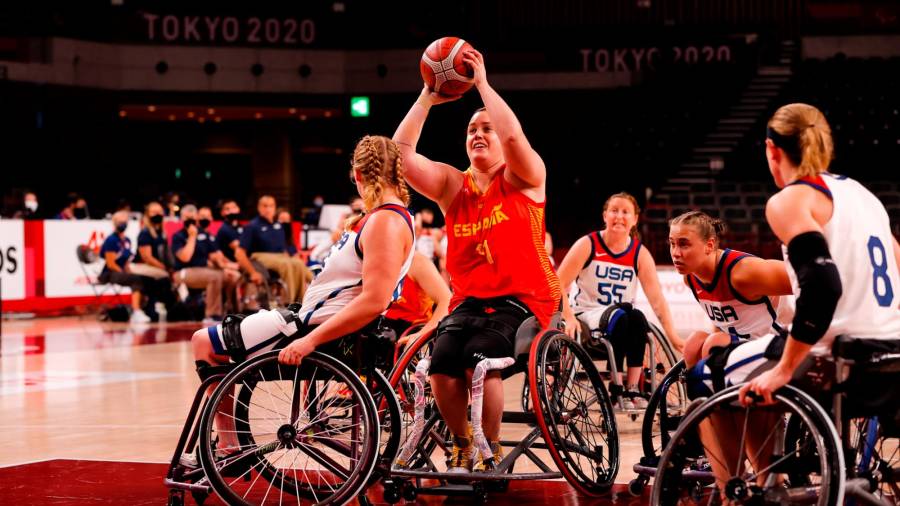 Imagen de un partido de la selección española femenina de baloncesto en silla de ruedas durante los Juegos Paralímpicos de Tokio. Foto: Comité Paralímpico Español