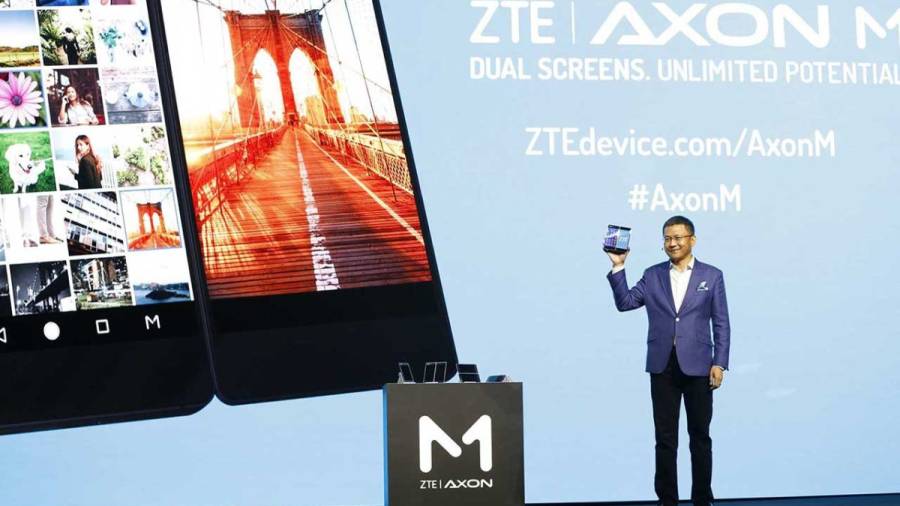 ZTE presenta un smartphone con dúas pantallas