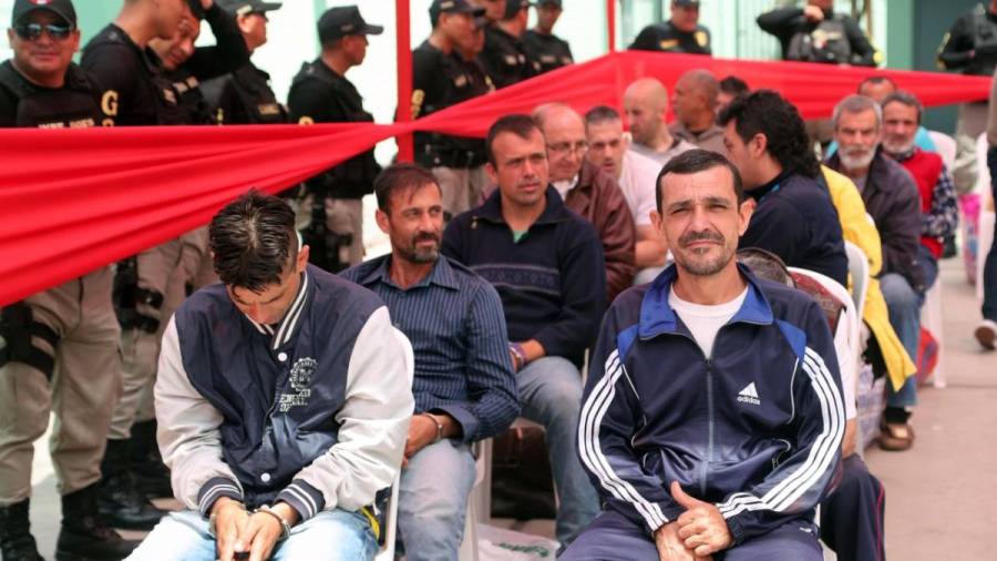 Repatriación masiva de presos españoles de cárceles de Perú