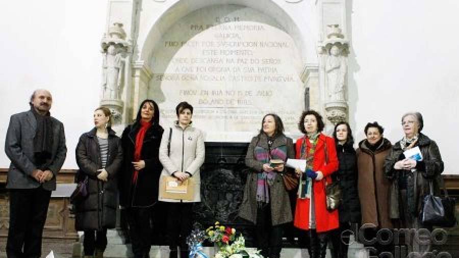La AELG celebra Día de Rosalía con la lectura de sus poemas