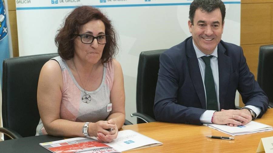 Acuerdo para incrementar en 1.260 euros anuales el salario de los profesores gallegos