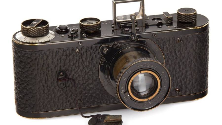 Subastada una cámara Leica por récord de 2,4 millones de euros
