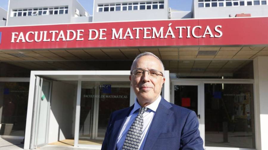 El matemático Juan J. Nieto, flamante incorporación al club Gallegos del Año