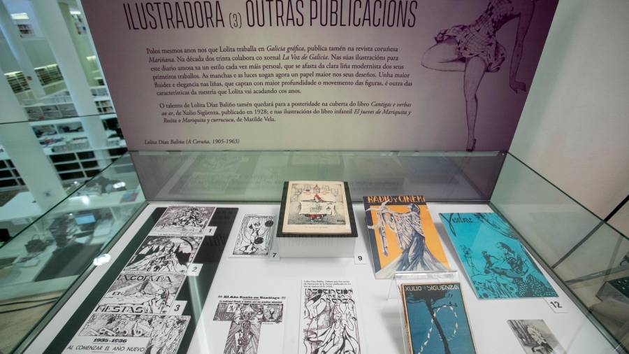 exposición. Unha das vitrinas da exposición sobre Lolita Díaz Baliño. Foto: Conchi Paz