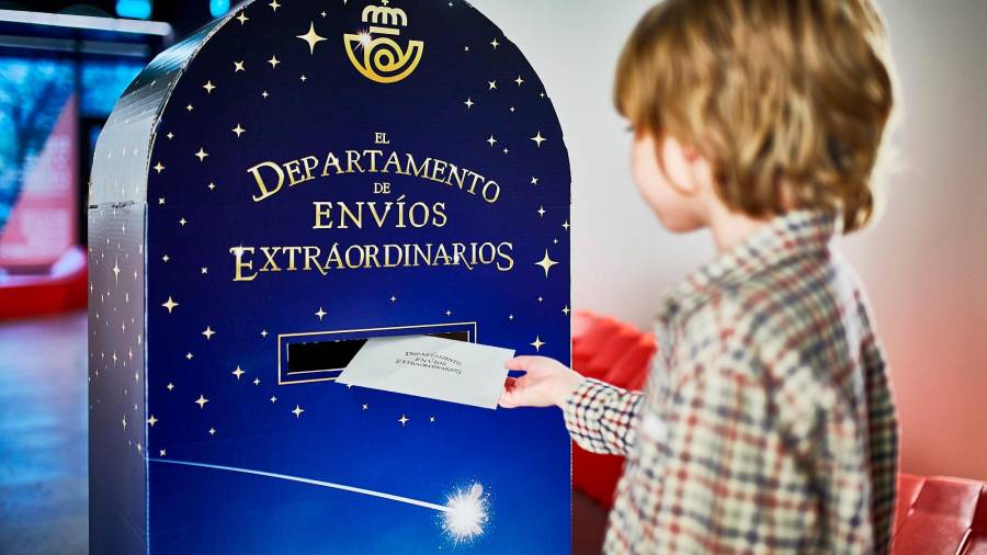 Los buzones están instalados en las oficinas postales de Noia, Ribeira y Boiro. Foto: Correos