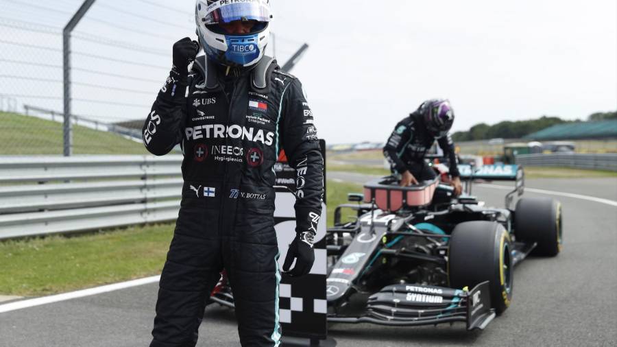 Bottas se regala una 'pole' por su renovación con Mercedes
