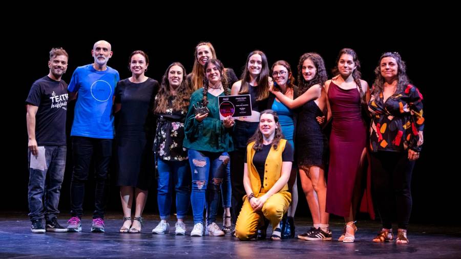 Primer premio en la Categoría Escolar para el Grupo Teatro das Maniotas del IES Brión