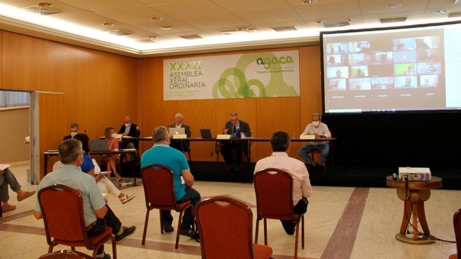 Momento de la asamblea general celebrada por Agaca en Compostela. Foto: Agaca