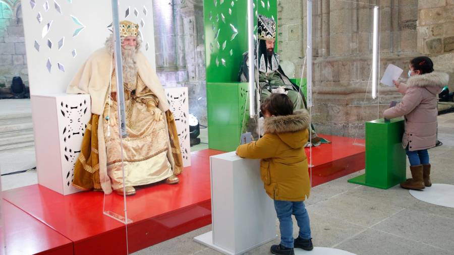 Las imágenes de la recepción de los Reyes Magos en Santiago