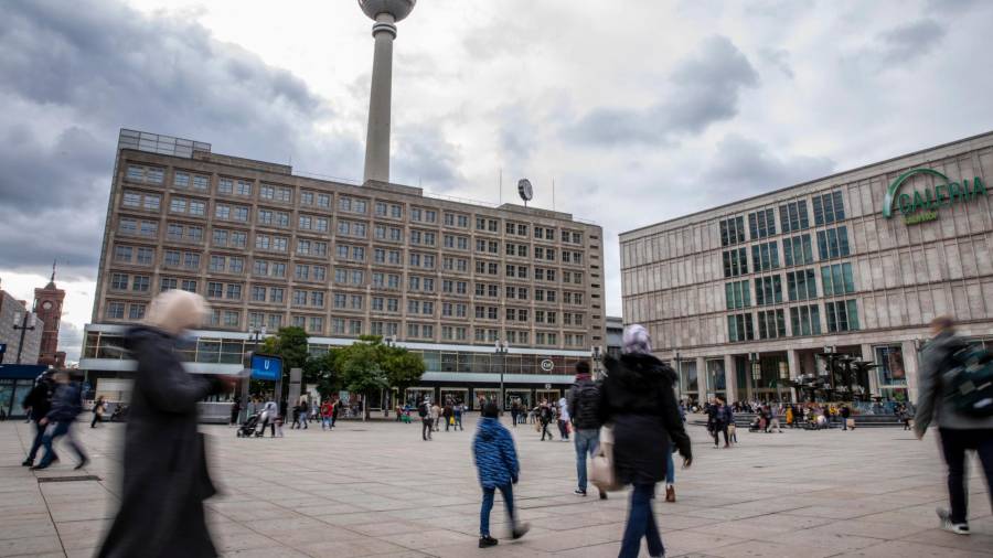 internacional. Berlín recupera la actividad en sus calles tras un ligero descenso en el número de casos activos. Foto: EFE