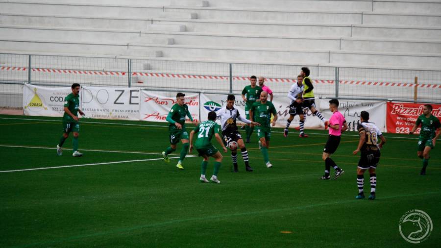 VERDUGO El Unionistas fue el único rival que derrotó al Compostela, en la primera jornada de liga. Foto: Unionistas