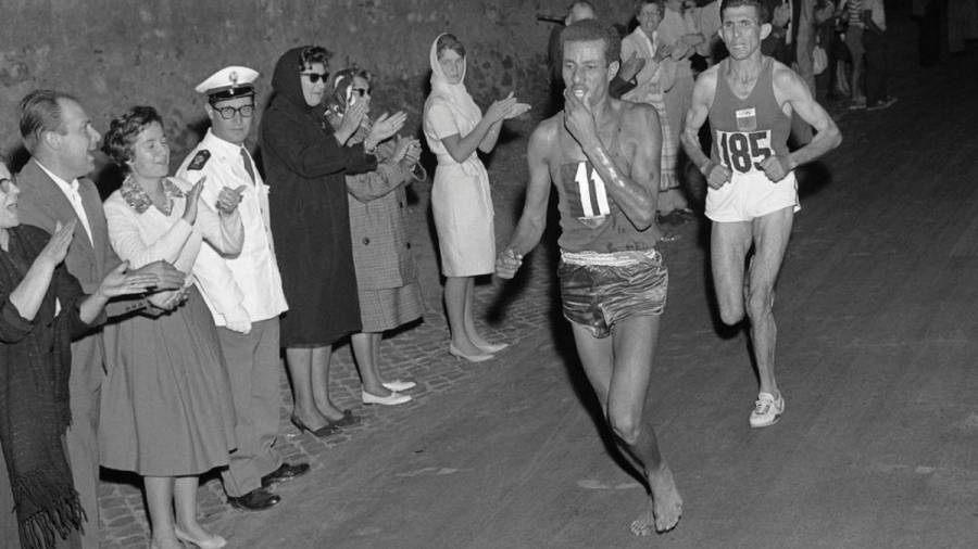 Cuando Abebe Bikila ganó la maratón olímpica... descalzo