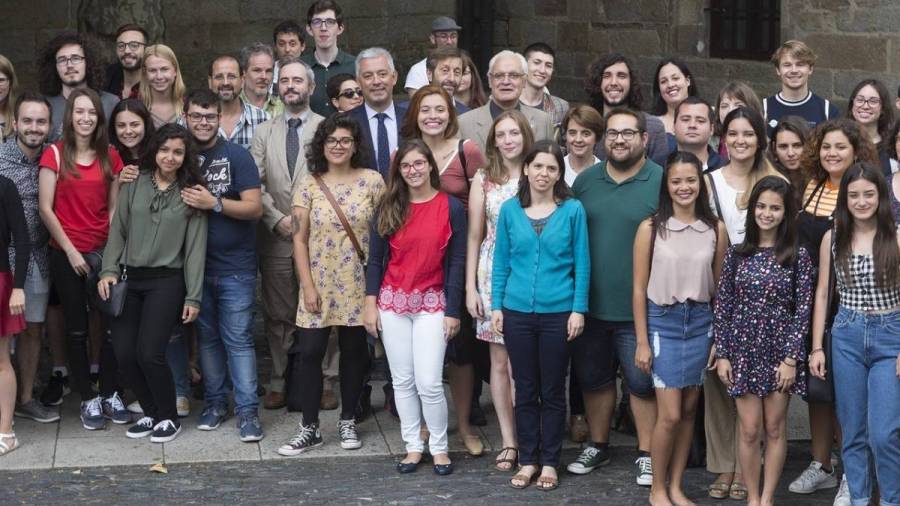 Cerca de 80 alumnos de varios países terminan un curso que les convierte en emisarios de la lengua y cultura gallegas