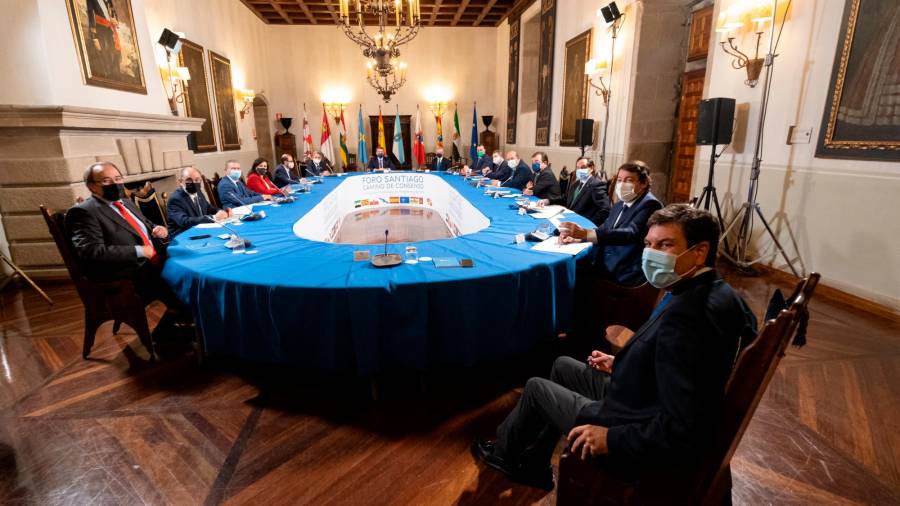Reunión de los presidentes autonómicos en la ‘Cumbre de Santiago de Compostela´, en el Hostal dos Reis Católicos de Santiago. 23/11/2021