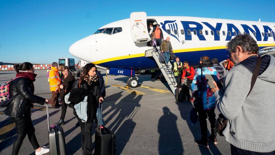 Ryanair promociona la capital gallega como destino turístico en su página web. Foto: Fernando Blanco