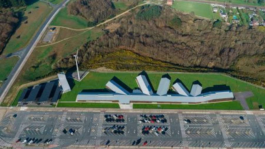 Vista aérea de la sede central lucense del grupo energético Norvento, medalla de plata para Breeam por su excelencia en sostenibilidad. Foto: Norvento